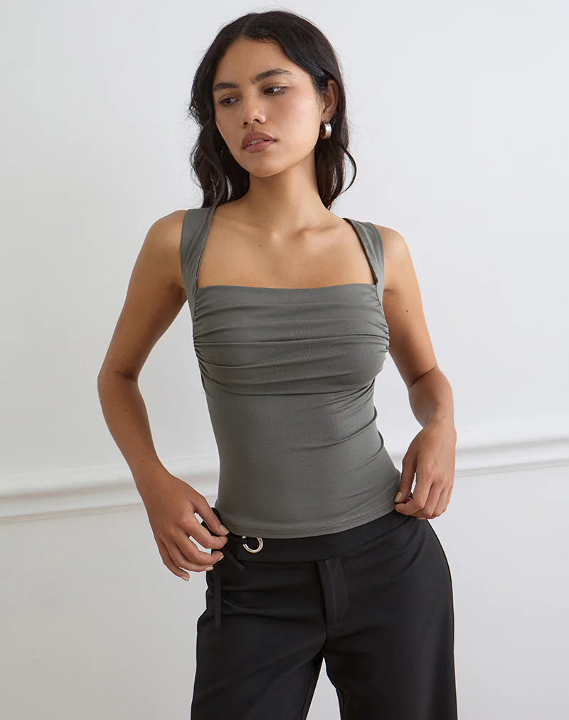 Adila Cami Top in Ribbed Lyocell Warm Grey
