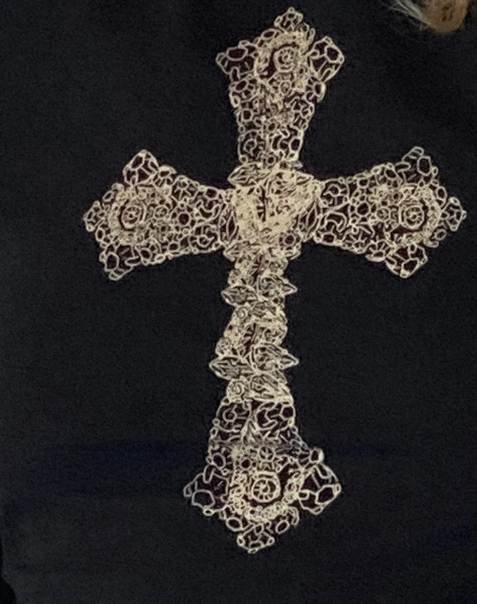 Amabon Top in Black with Cross Motif - Image 8