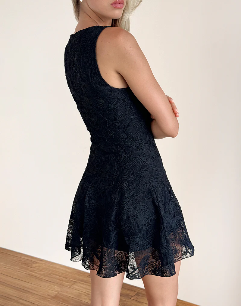 Ambika Dress in Textured Lace Rose Black - Image 3