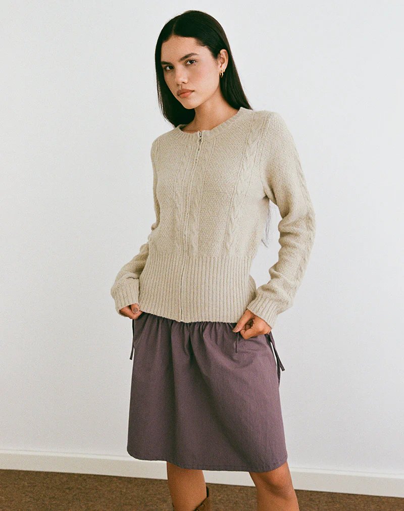 Anitra Cardigan in Cable Knit Beige - Image 4