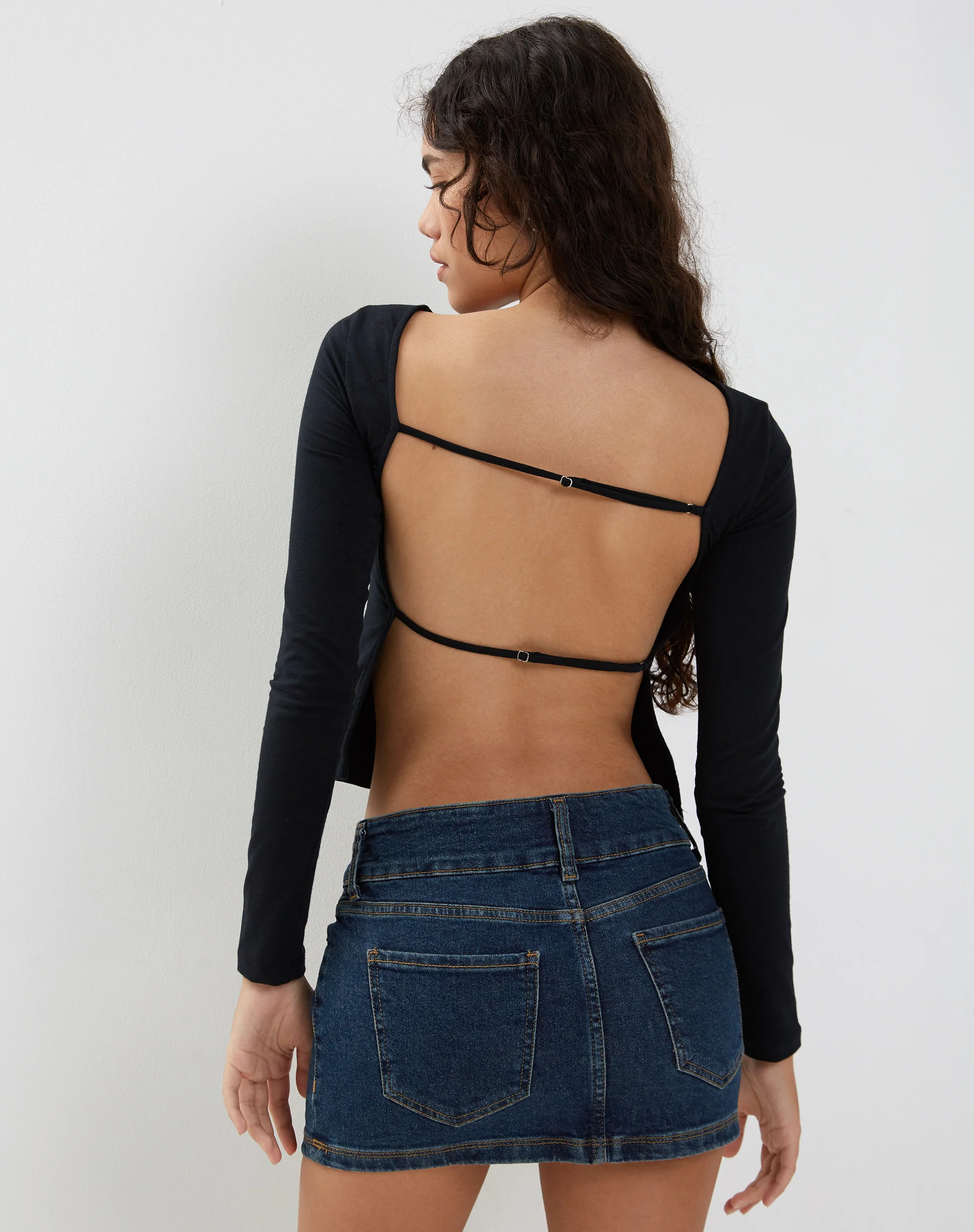 Ansita Long Sleeve Top in Black - Image 3