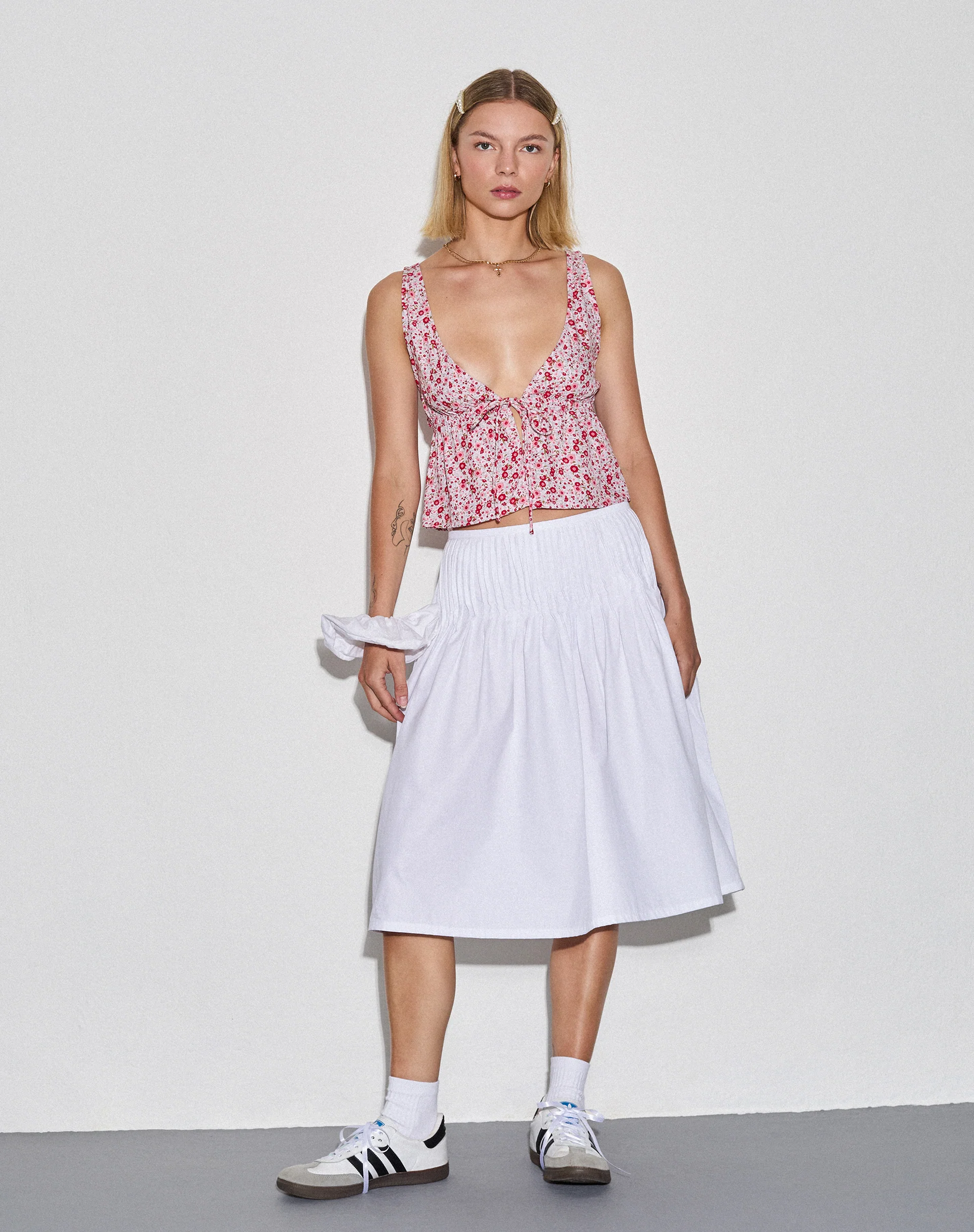 Asada Pleated Waist Midi Skirt in Poplin White