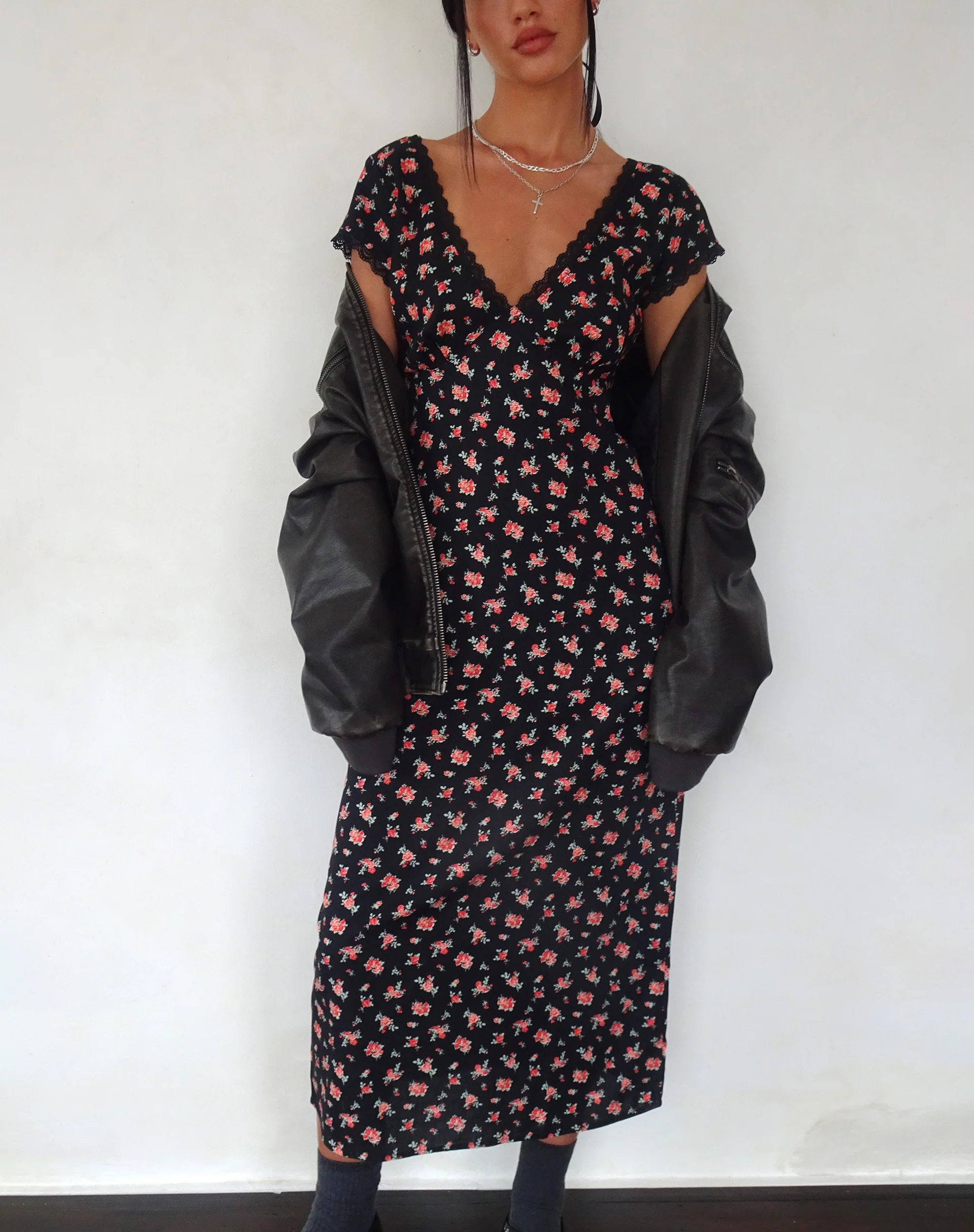 Bahata Midi Dress in Flowing Rose Black - Image 2
