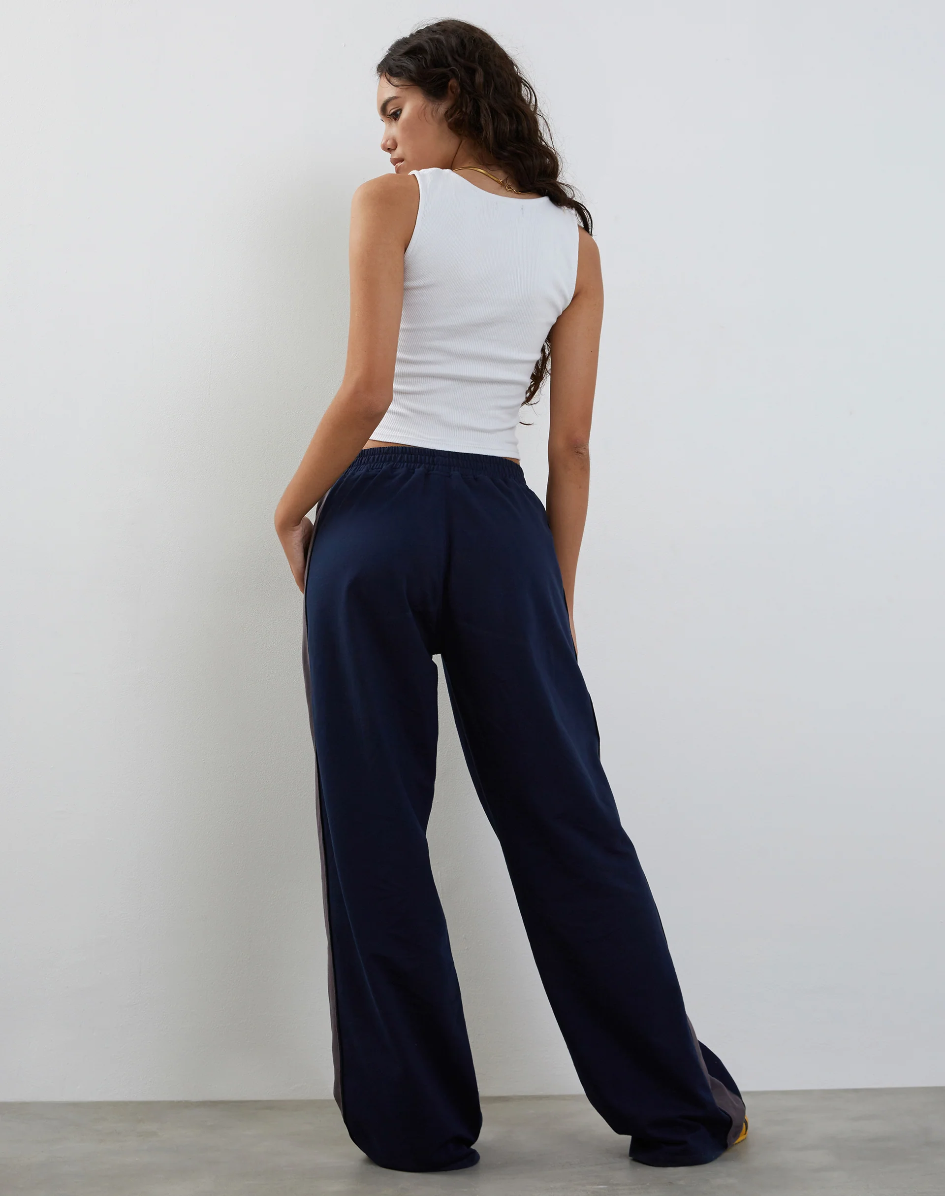 Bedion Oversized Jogger in Navy with M Embroidery - Image 3