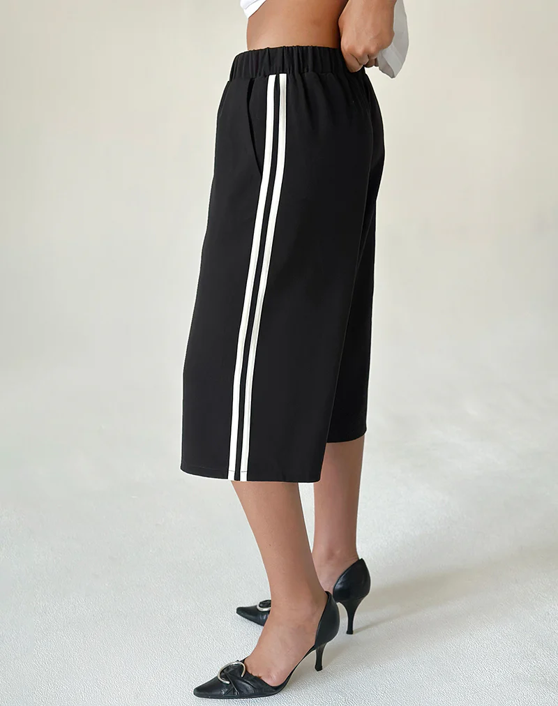 Benno Shorts in Black with White Side Stripe - Image 5
