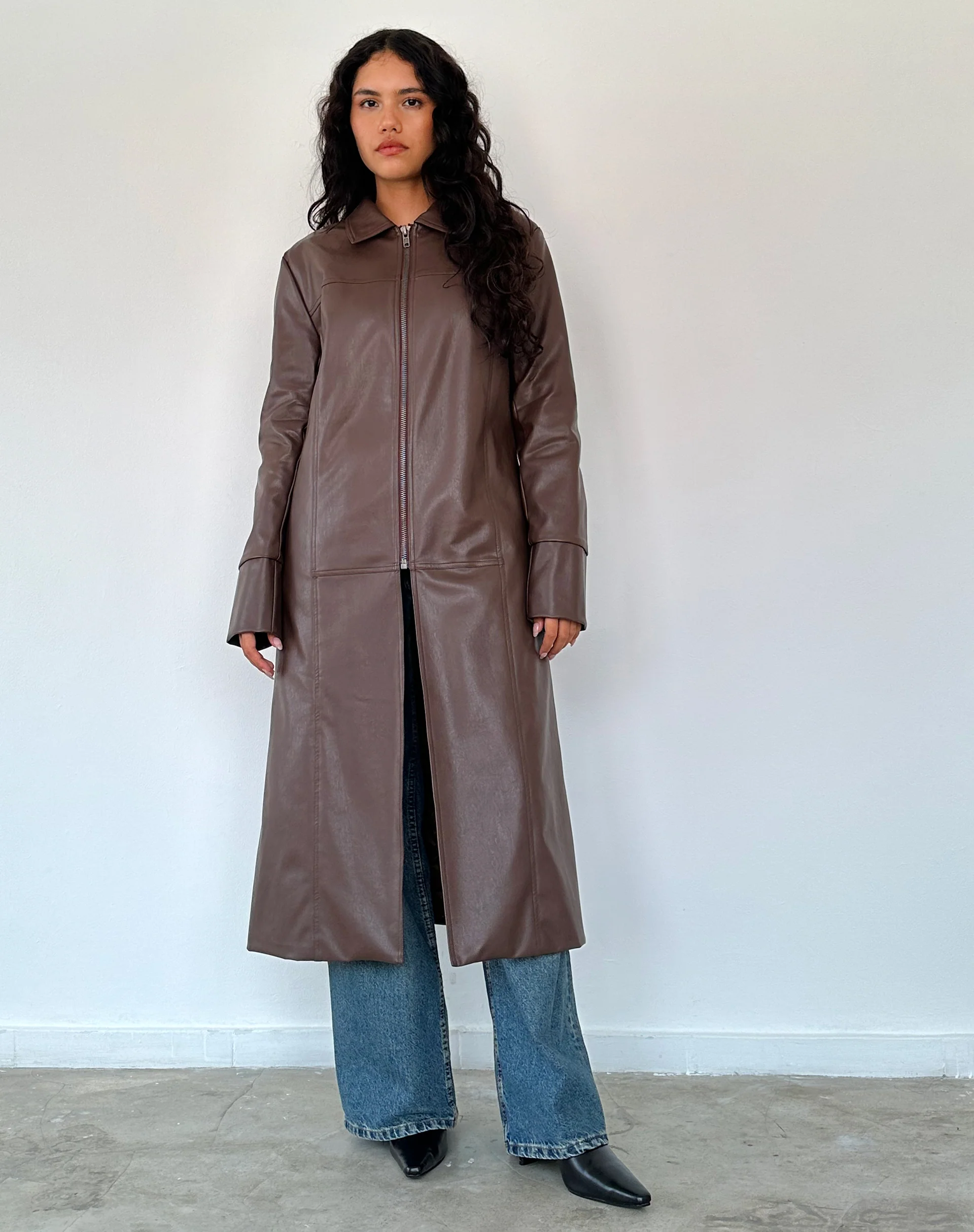 Berlin PU Trench Coat in Dark Brown - Image 3