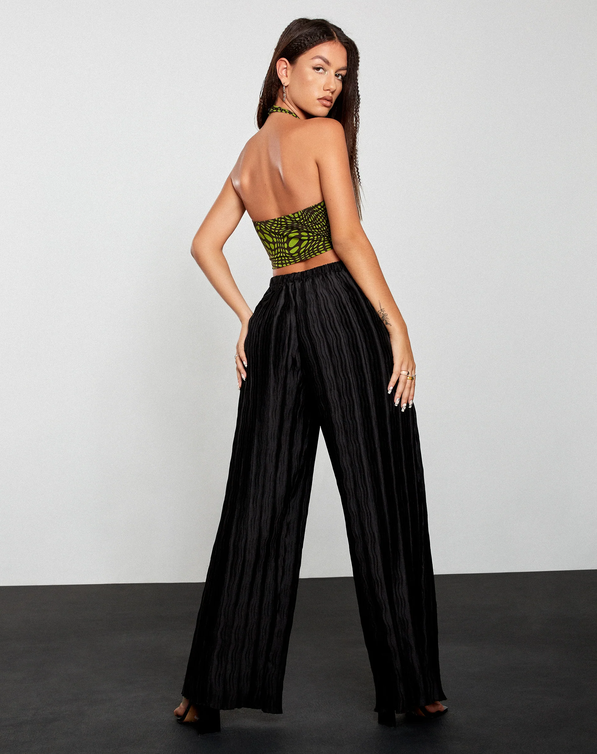 Bian Trouser in Crinkle Black - Image 4