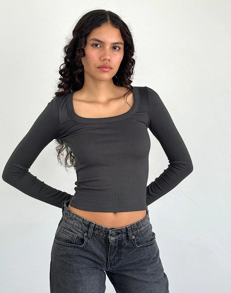Binlo Extra Long Sleeve Top in Black Forest - Image 2