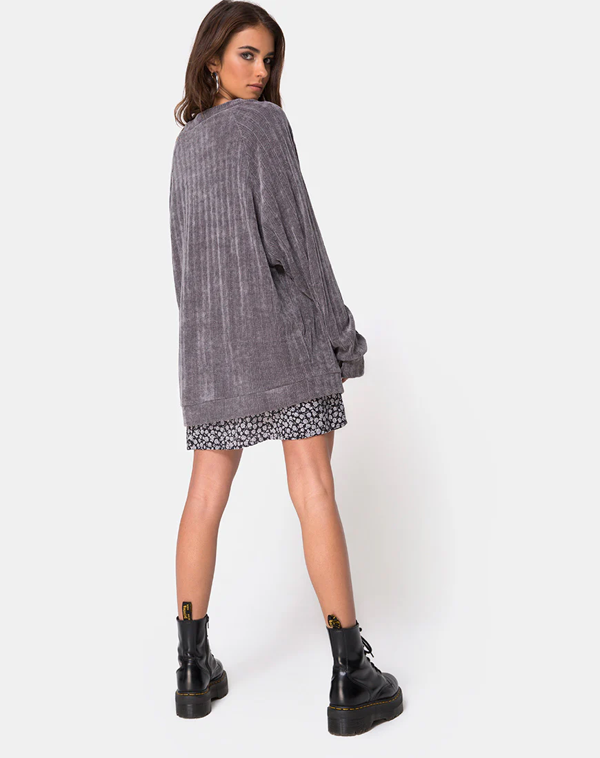 Boyfriend Cardigan in Chenille Grey - Image 5