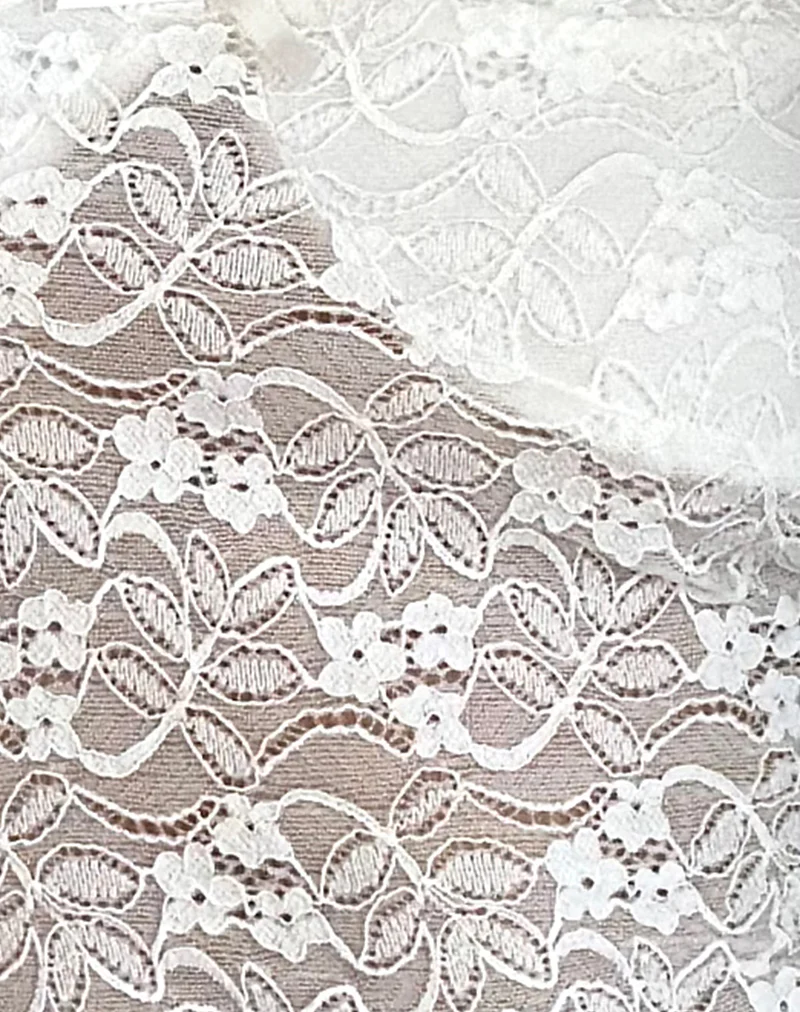 Brietta Cami Top in Lace Ivory - Image 6