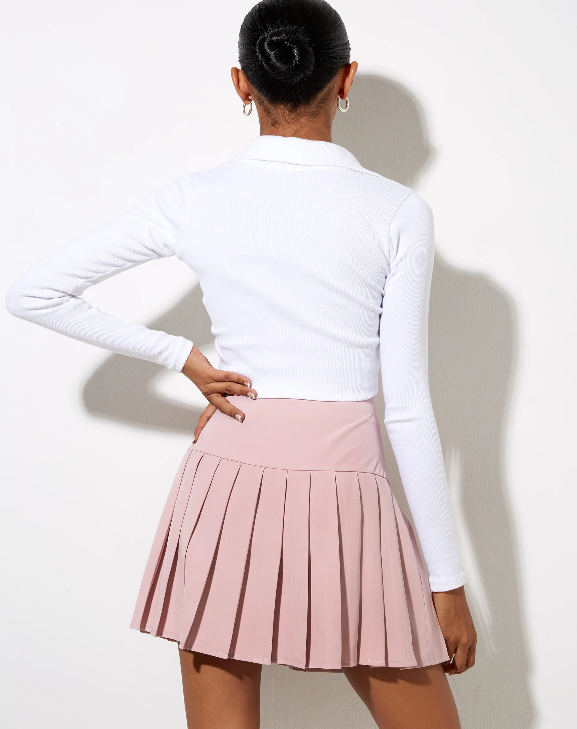 Cason Mini Pleat Skirt in Soft Pink - Image 4