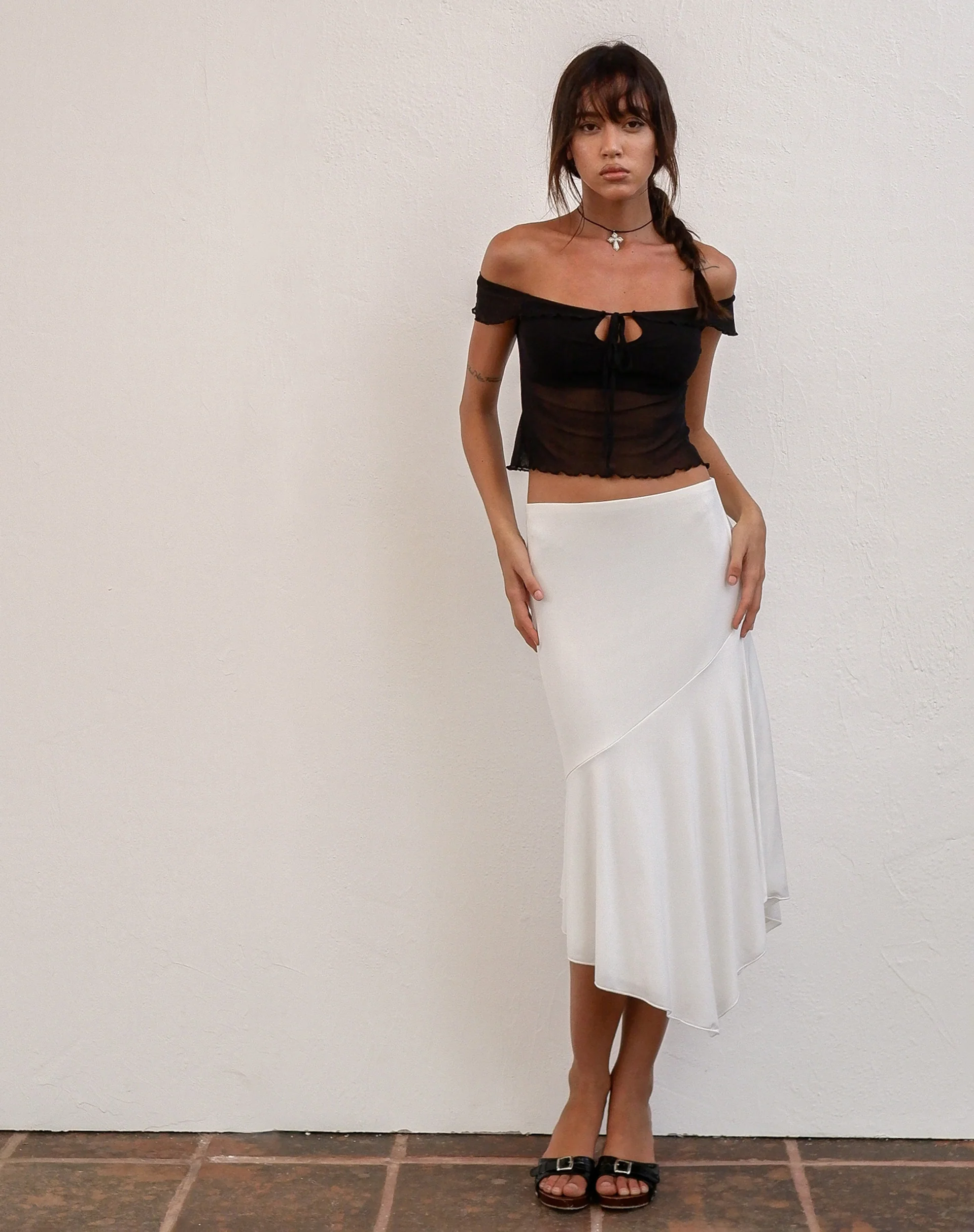 Cinta Low Rise Midi Skirt in Ivory - Image 3