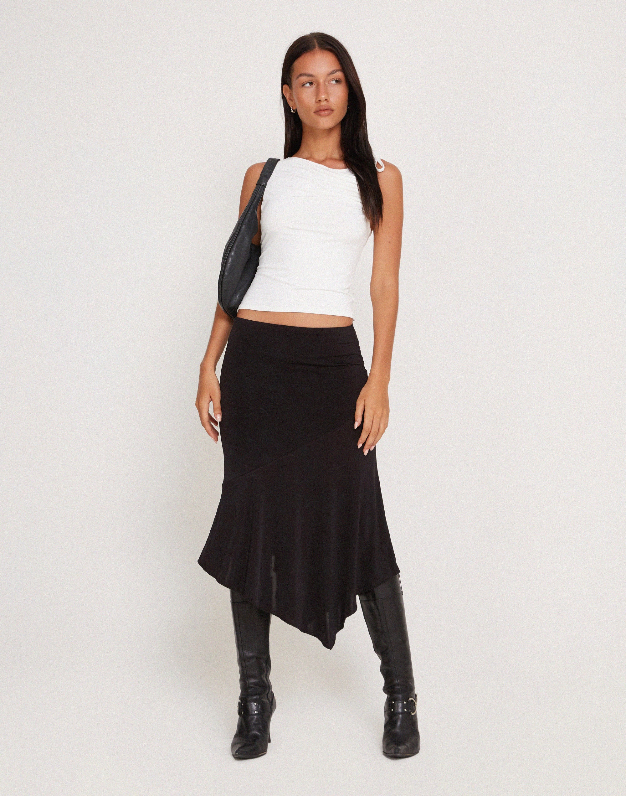 Cinta Low Rise Midi Skirt in Black - Image 4