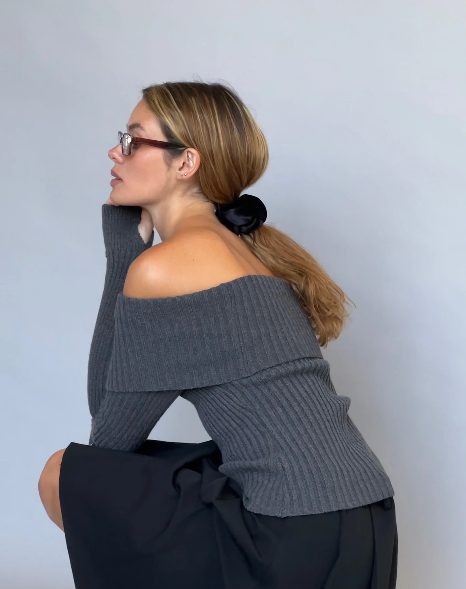 Circe Knitted Bardot Jumper in Dark Charcoal - Image 4