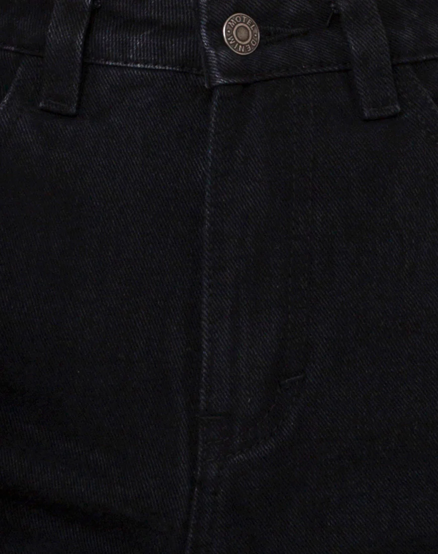Dad Jean Short in Black Wash - Image 5