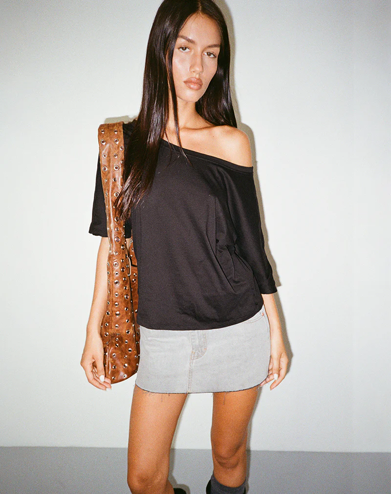 Daman Off-The-Shoulder Basic Top in Black - Image 5