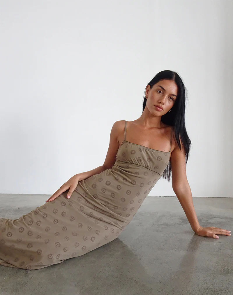 Darsih Maxi Dress in Daisy Flock Light Brown - Image 2