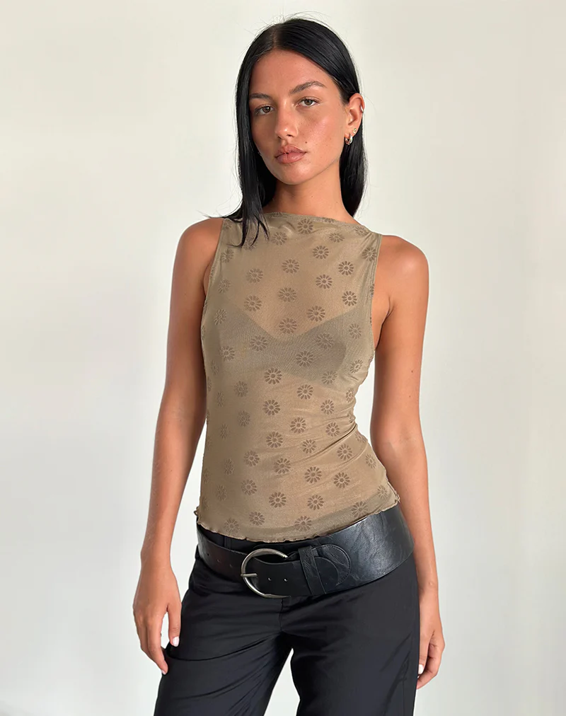 Dudley Vest Top in Daisy Flock Light Brown - Image 2