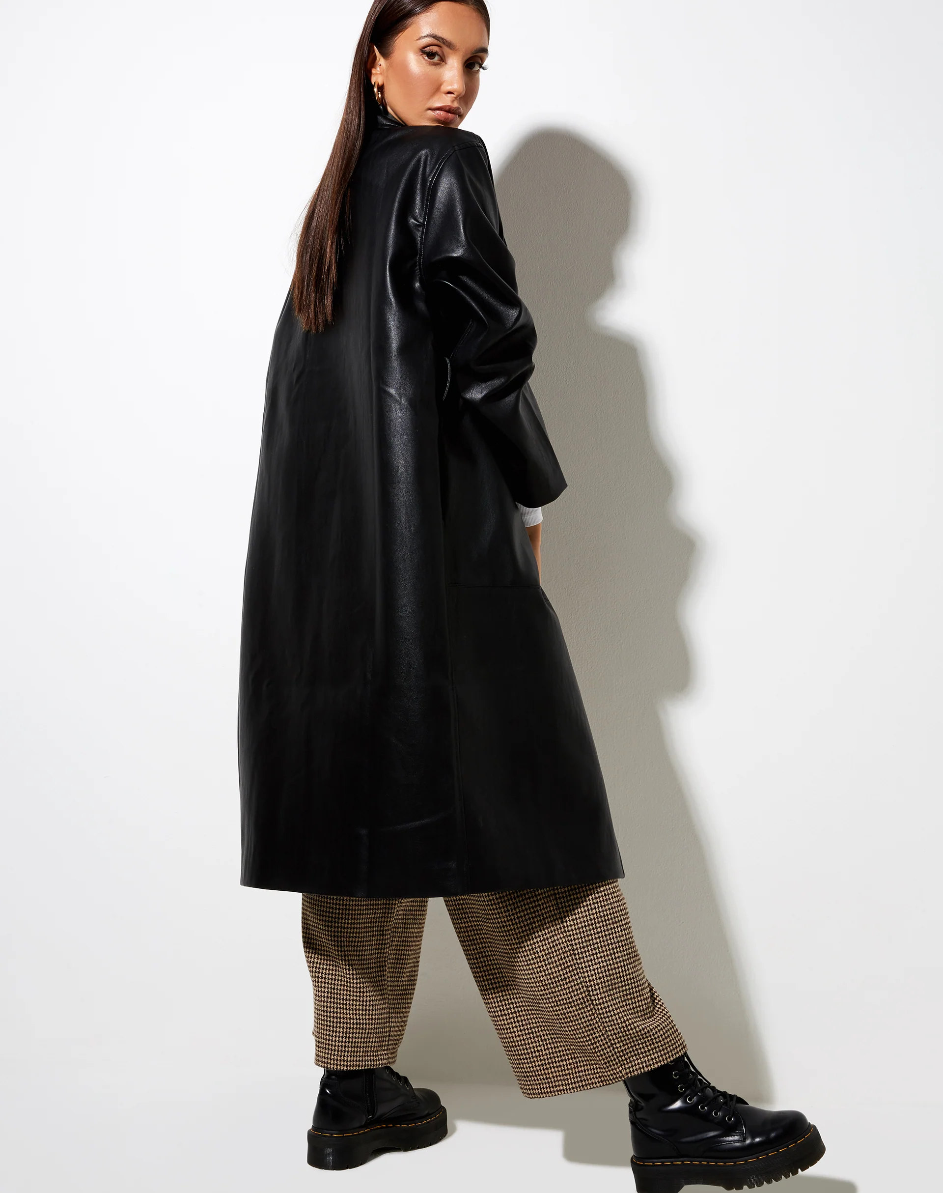 Duster Longline Coat in Pu Black - Image 3