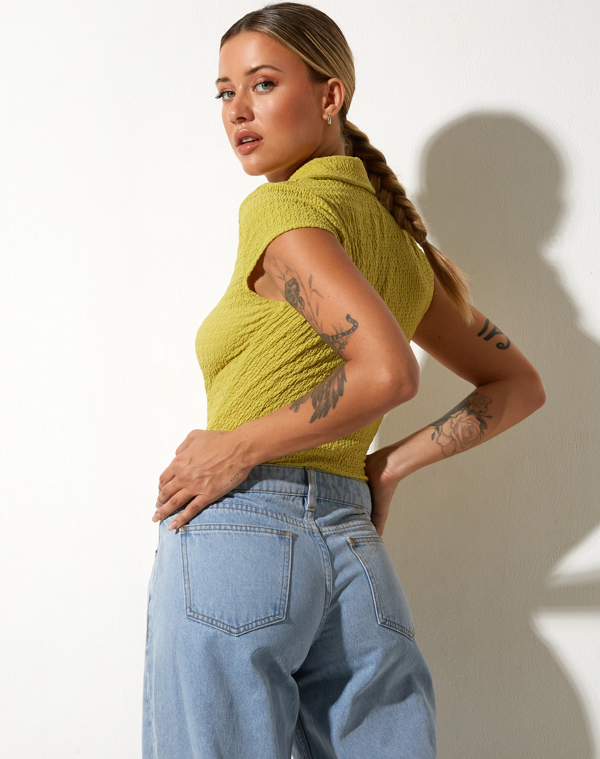 Elva Shirt in Bubble Jersey Olive Oil - Image 2