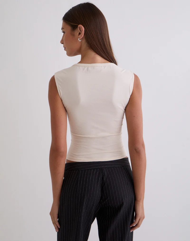 Emberly Plunge Top in Tofu - Image 4