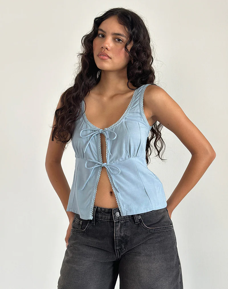 Esau Tie Front Top in Private Slub Nantucket Blue - Image 3