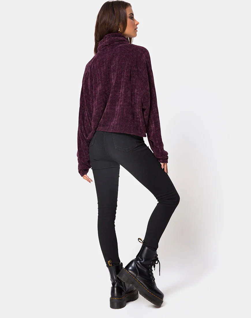 Evie Cropped Sweatshirt in Chenille Plum - Image 4