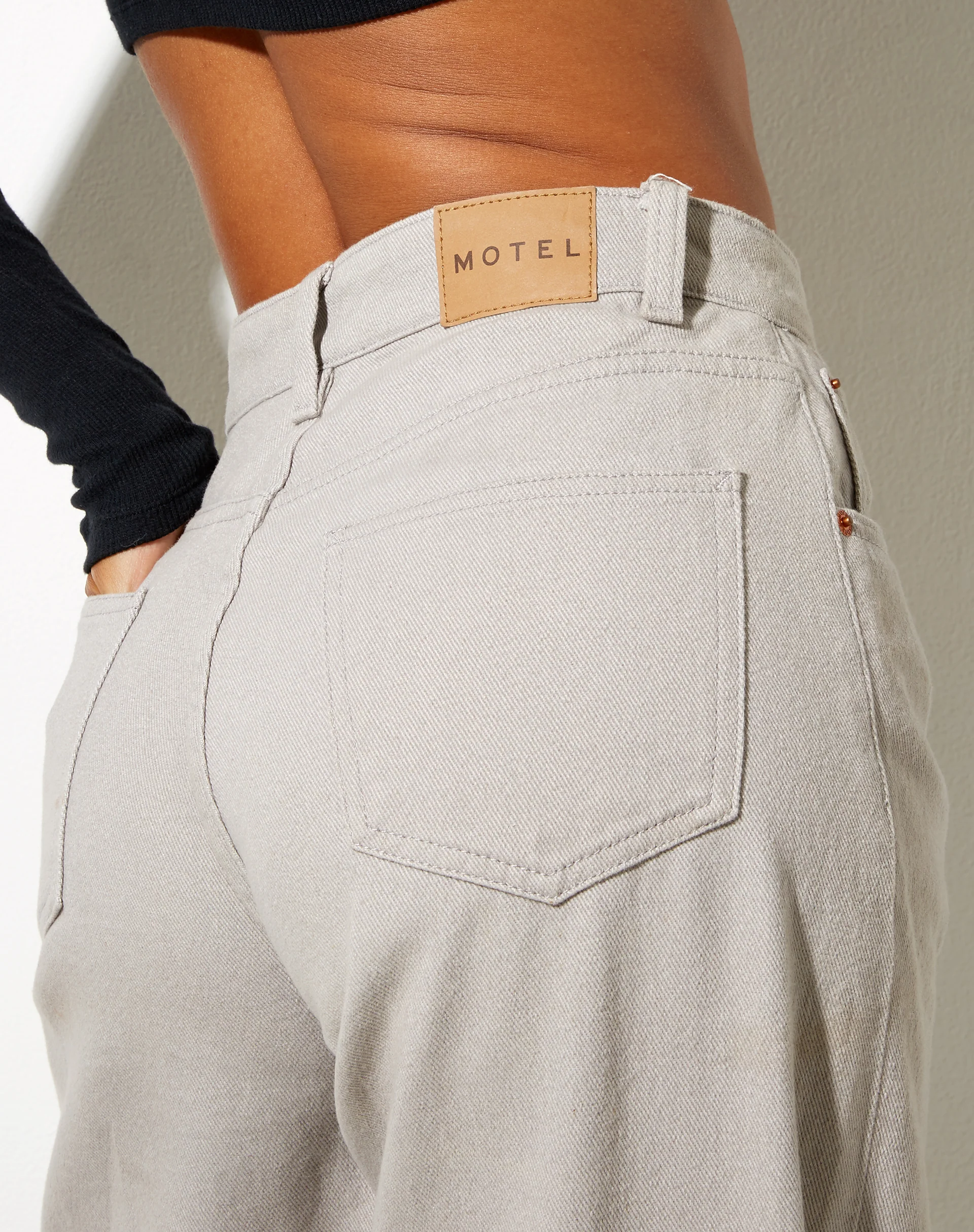 Extra Wide Jeans in Moonstruck - Image 5