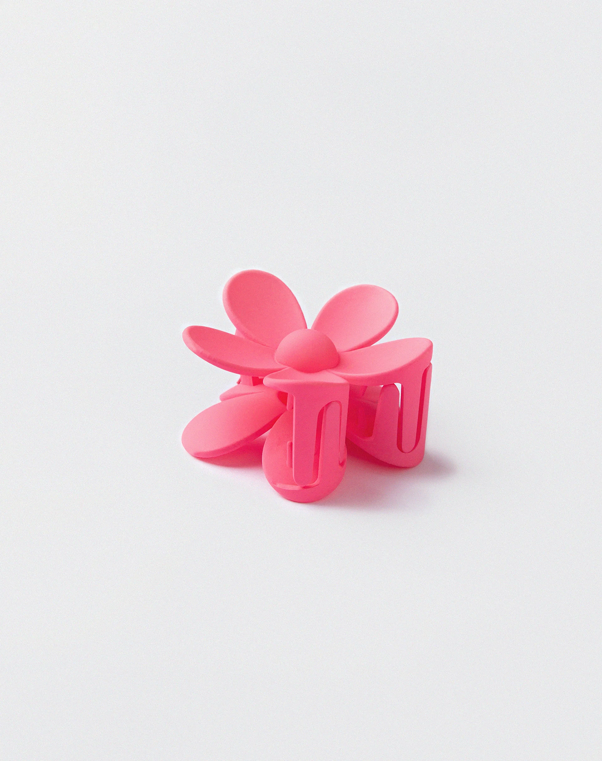 Flower Hair Claw in Pink - Image 4