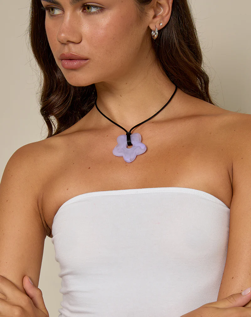 Flower Necklace in Resin Lilac - Image 3