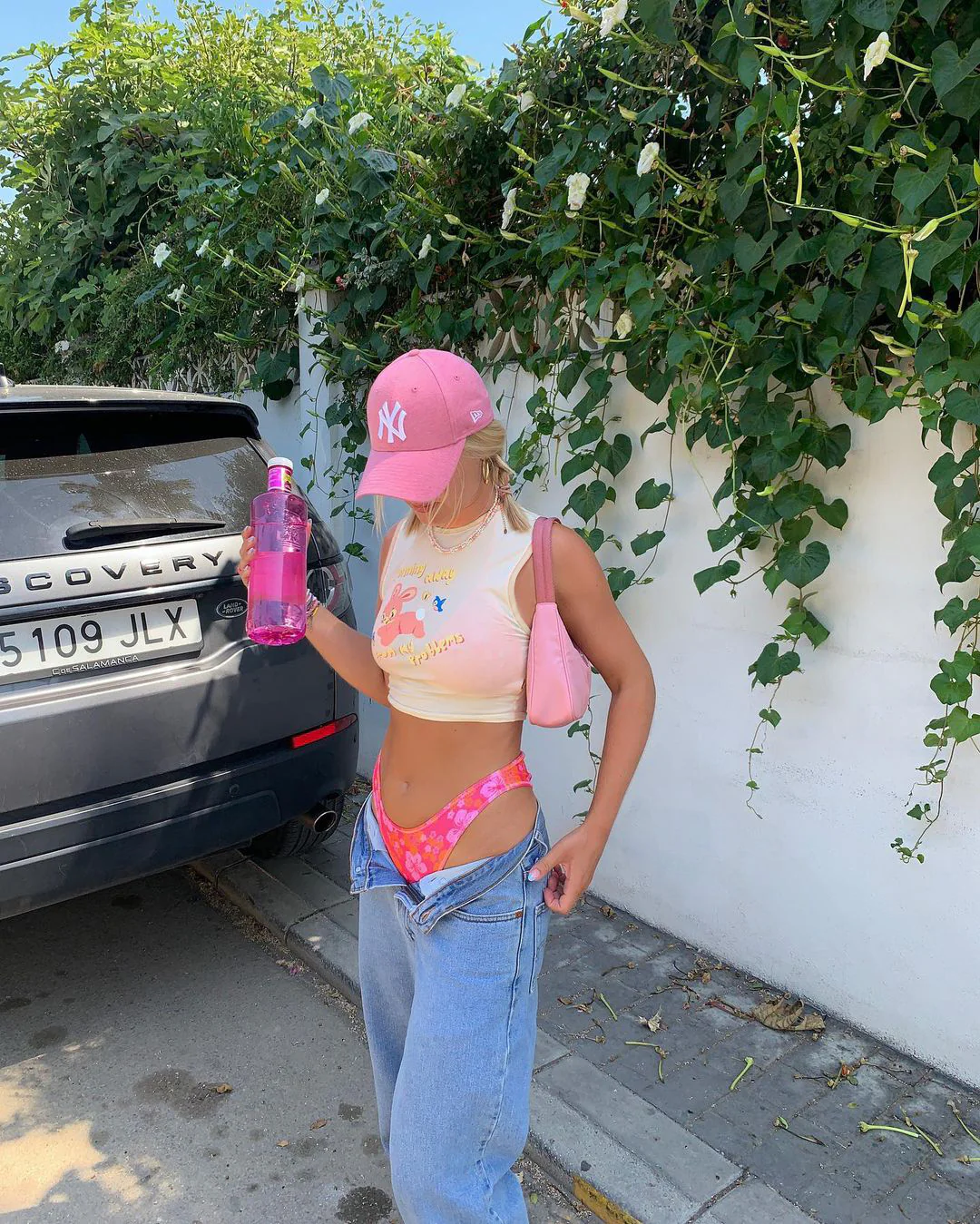 Gimon Crop Top in Buttercream Running Away - Image 6
