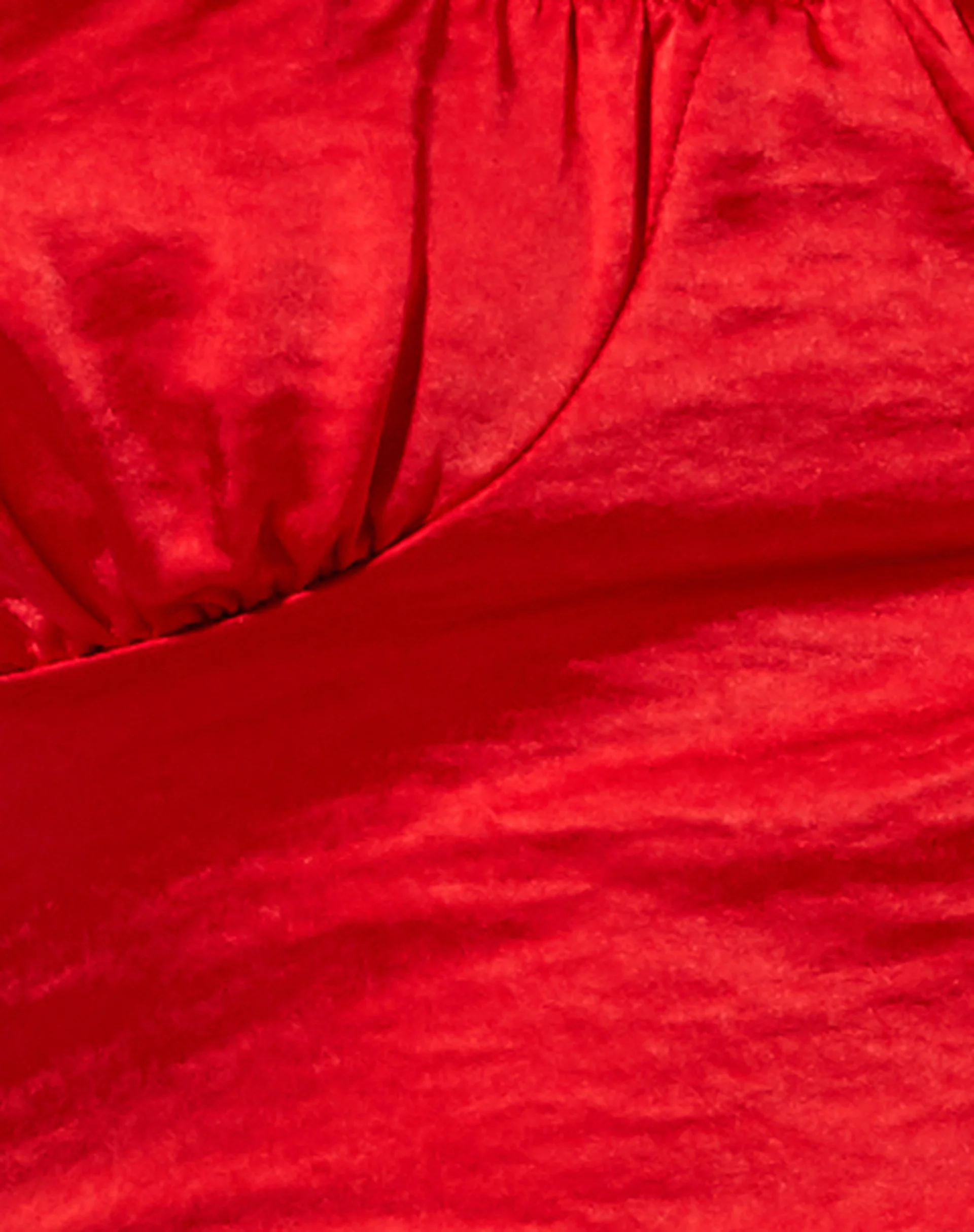 Gladis Vest Top in Satin Red - Image 5