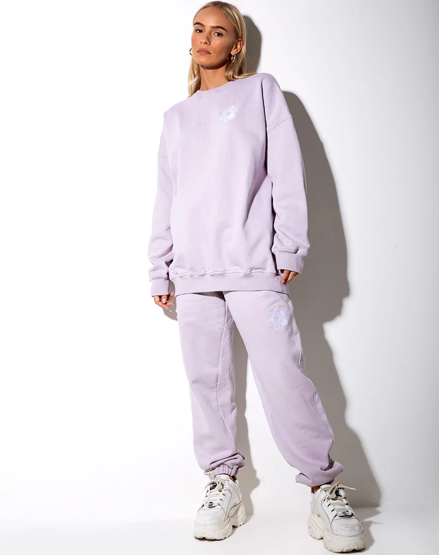 Glo Sweatshirt in Pastel Lilac Daisy Embro - Image 3