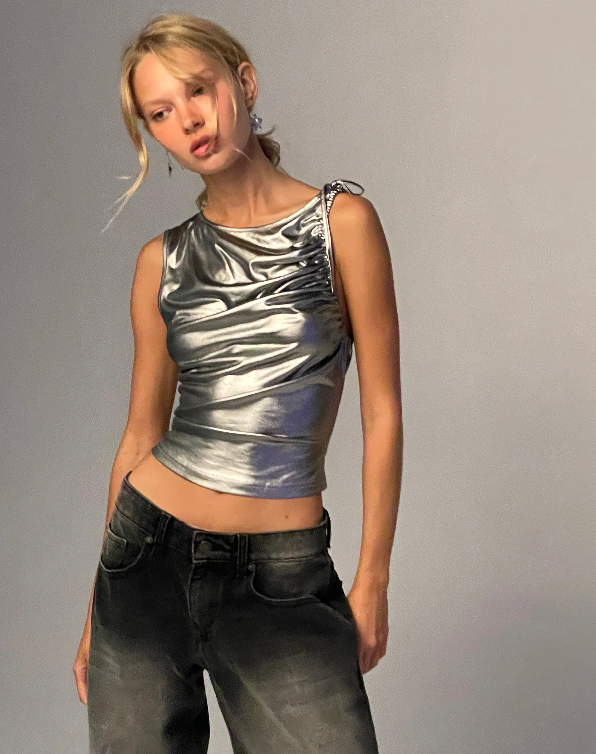 Hagne Vest Top in Metallic Silver
