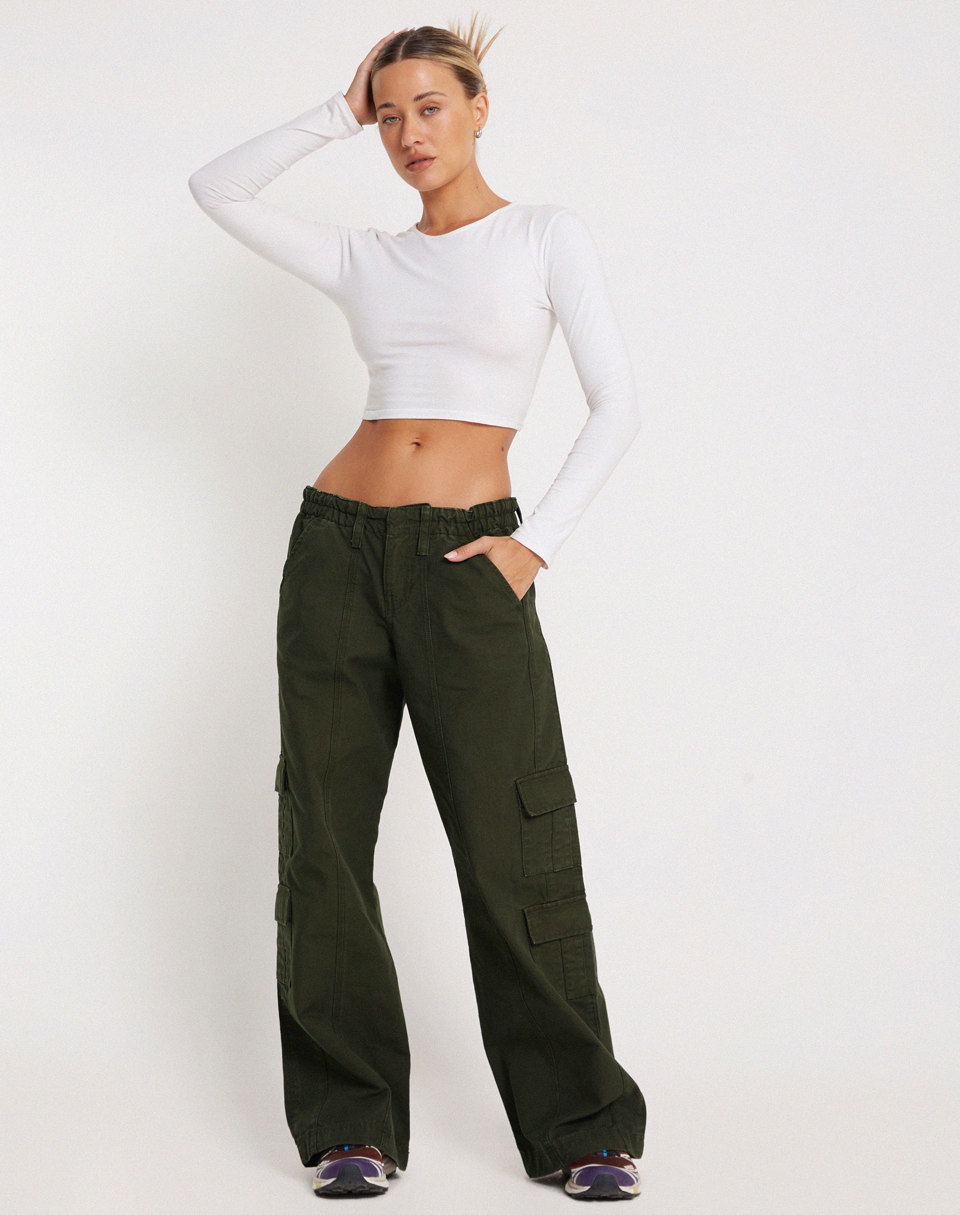 Hansa Cargo Trouser in Dark Olive - Image 4