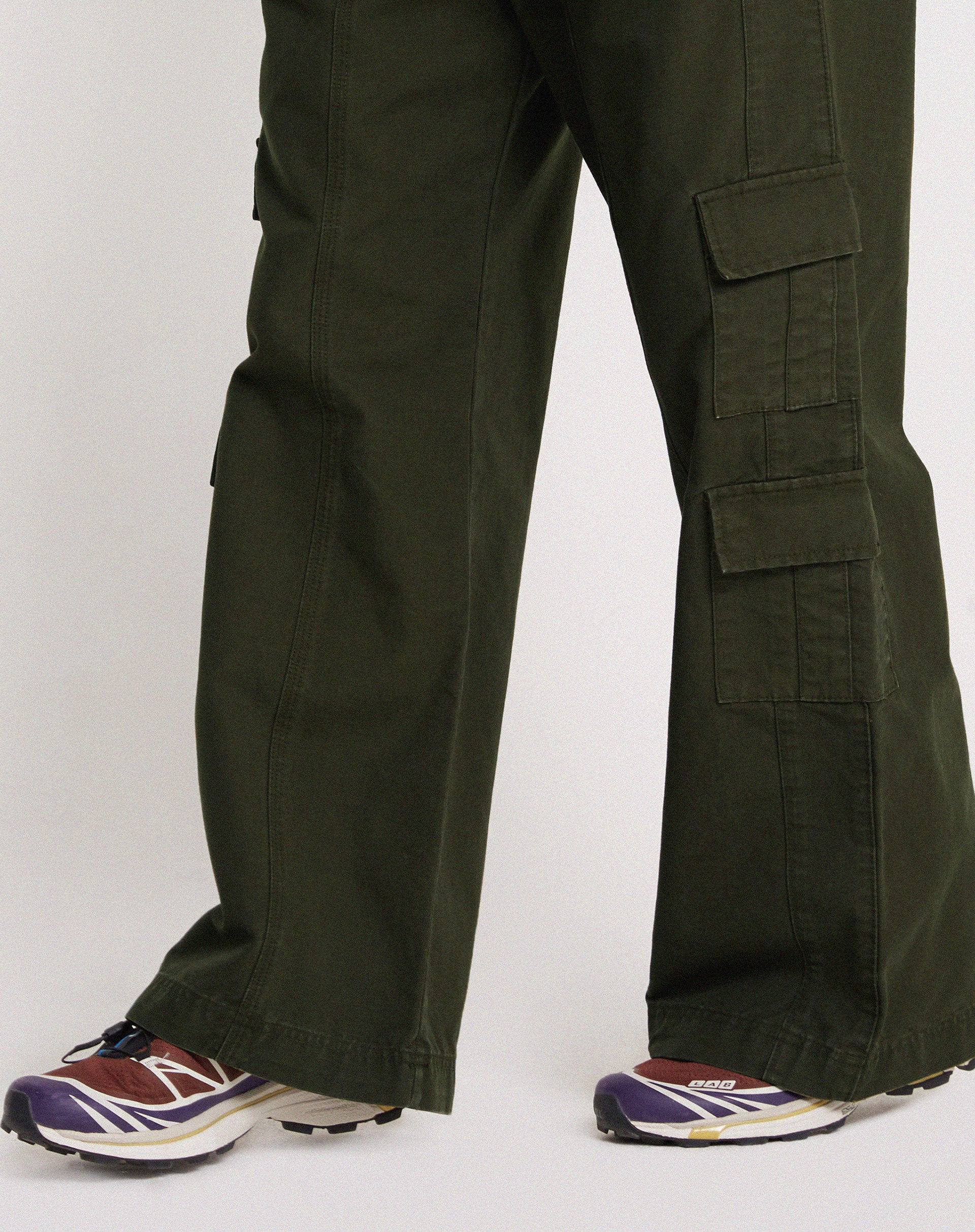 Hansa Cargo Trouser in Dark Olive - Image 5