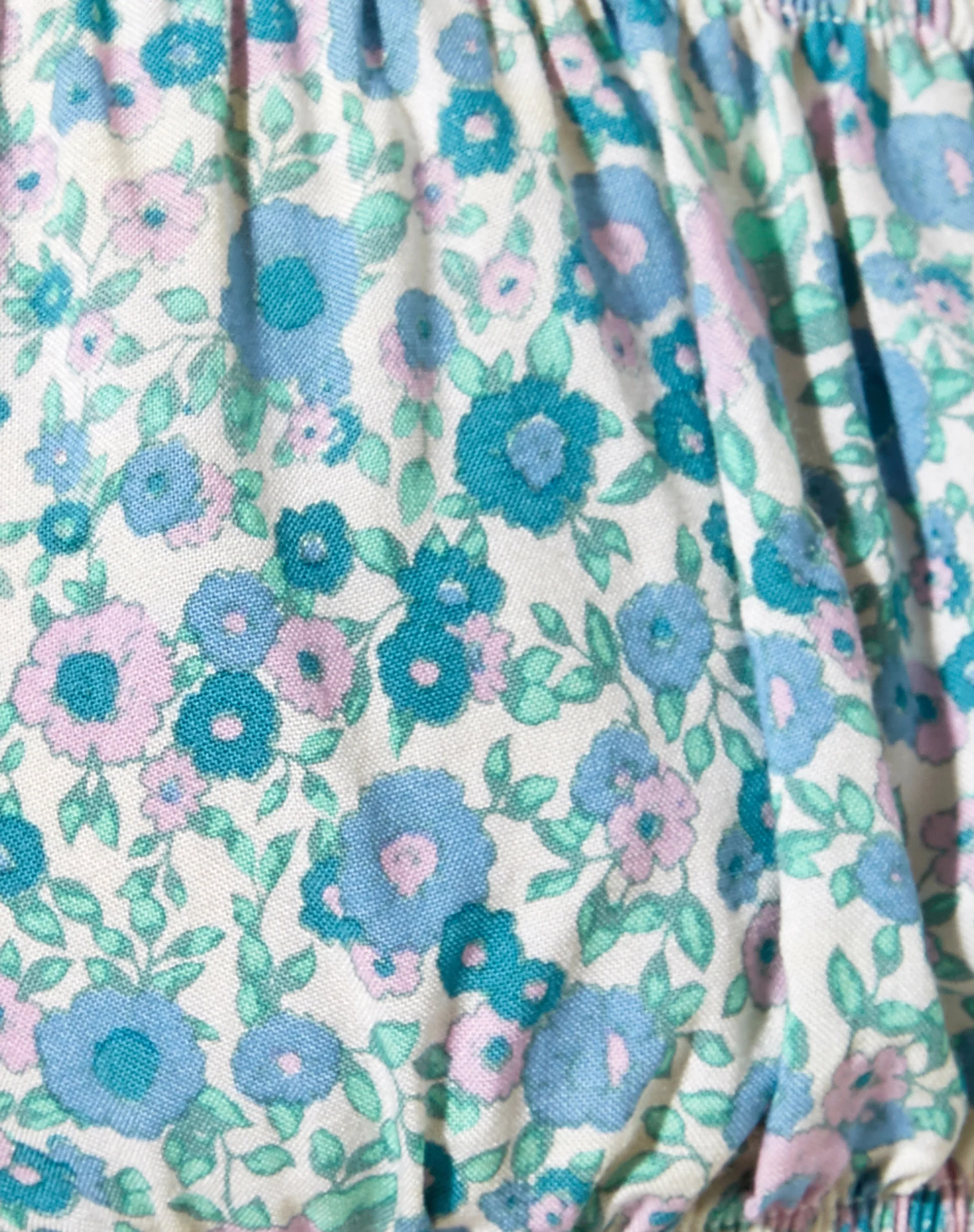 Hepsie Crop Top in Flower Power Blue - Image 6