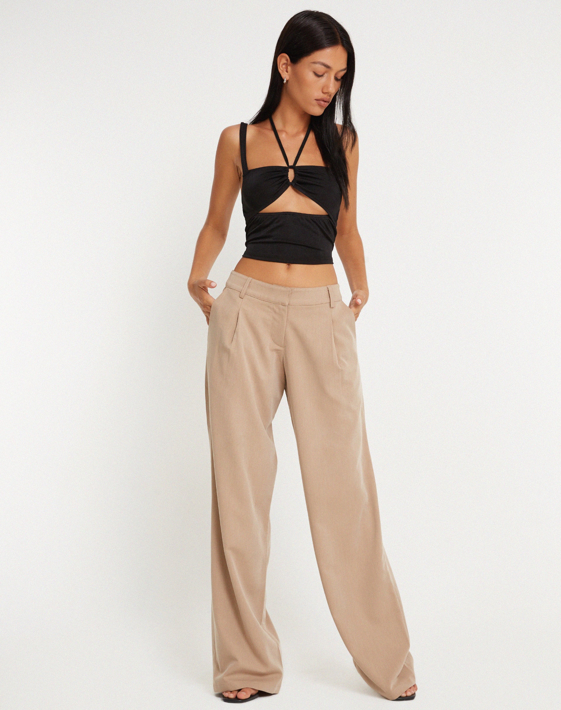 Hondra Wide Leg Trouser in Beige - Image 2