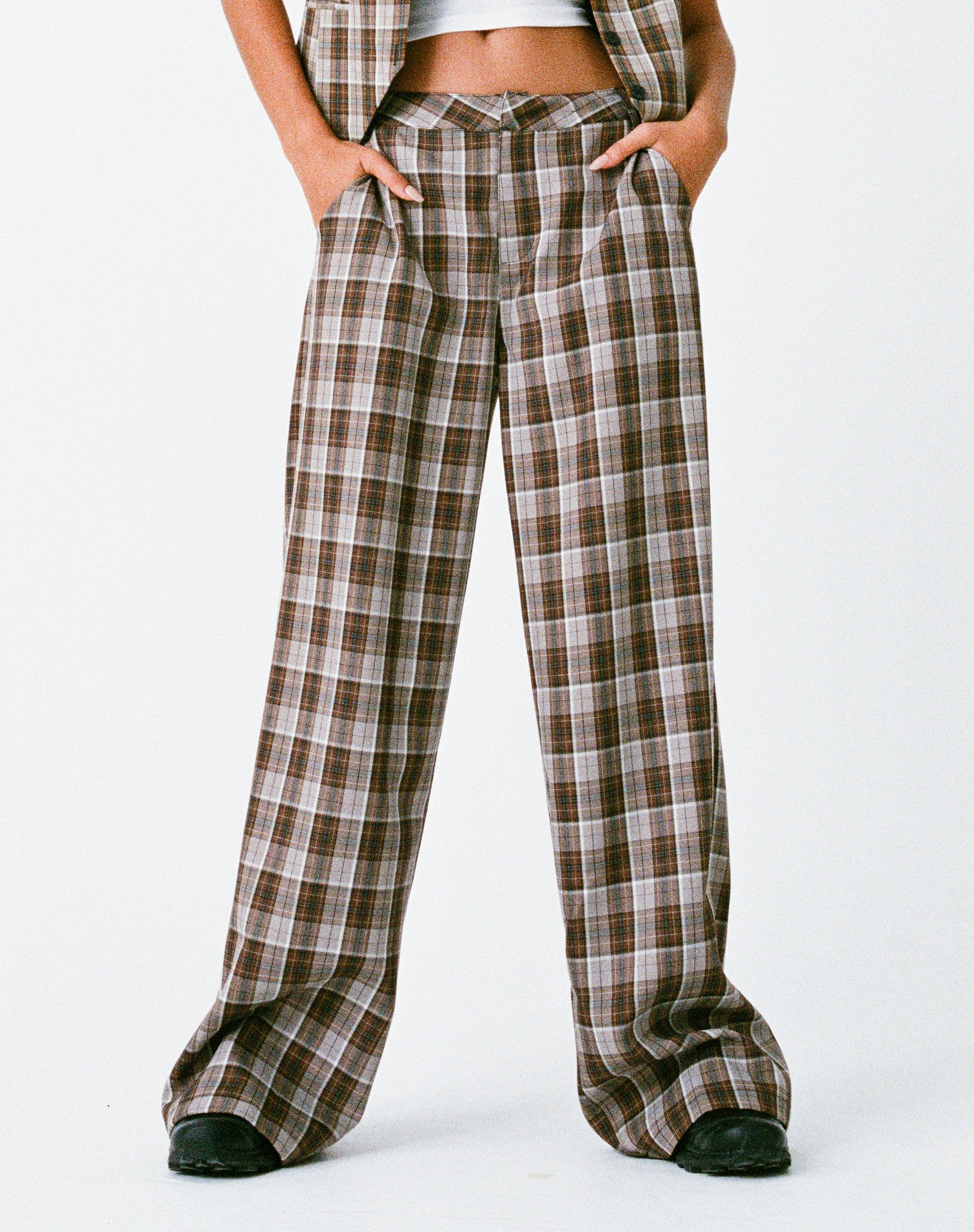 MOTEL X OLIVIA NEILL Hondra Trouser in Check Tan Brown - Image 2