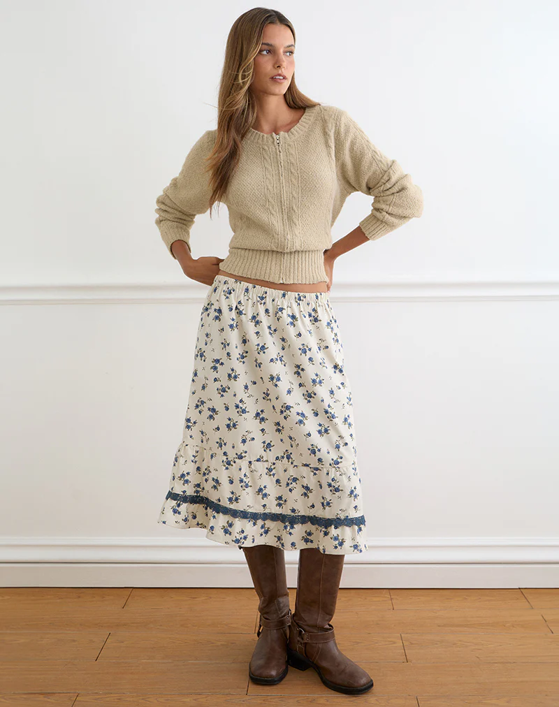 Ilaria Midi Skirt in Ditsy Leaf Rose Navy - Image 5