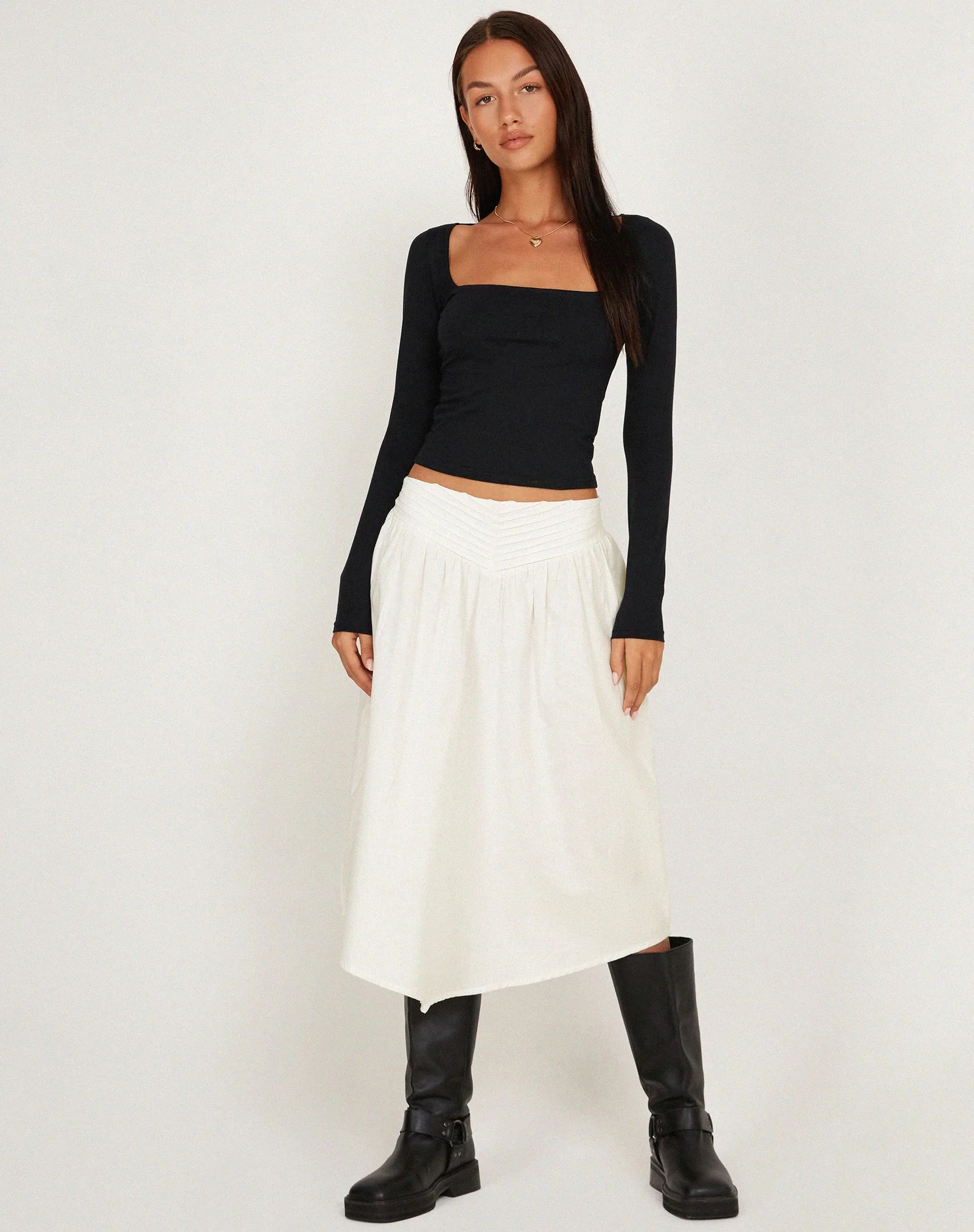 India Midi Skirt in White - Image 5