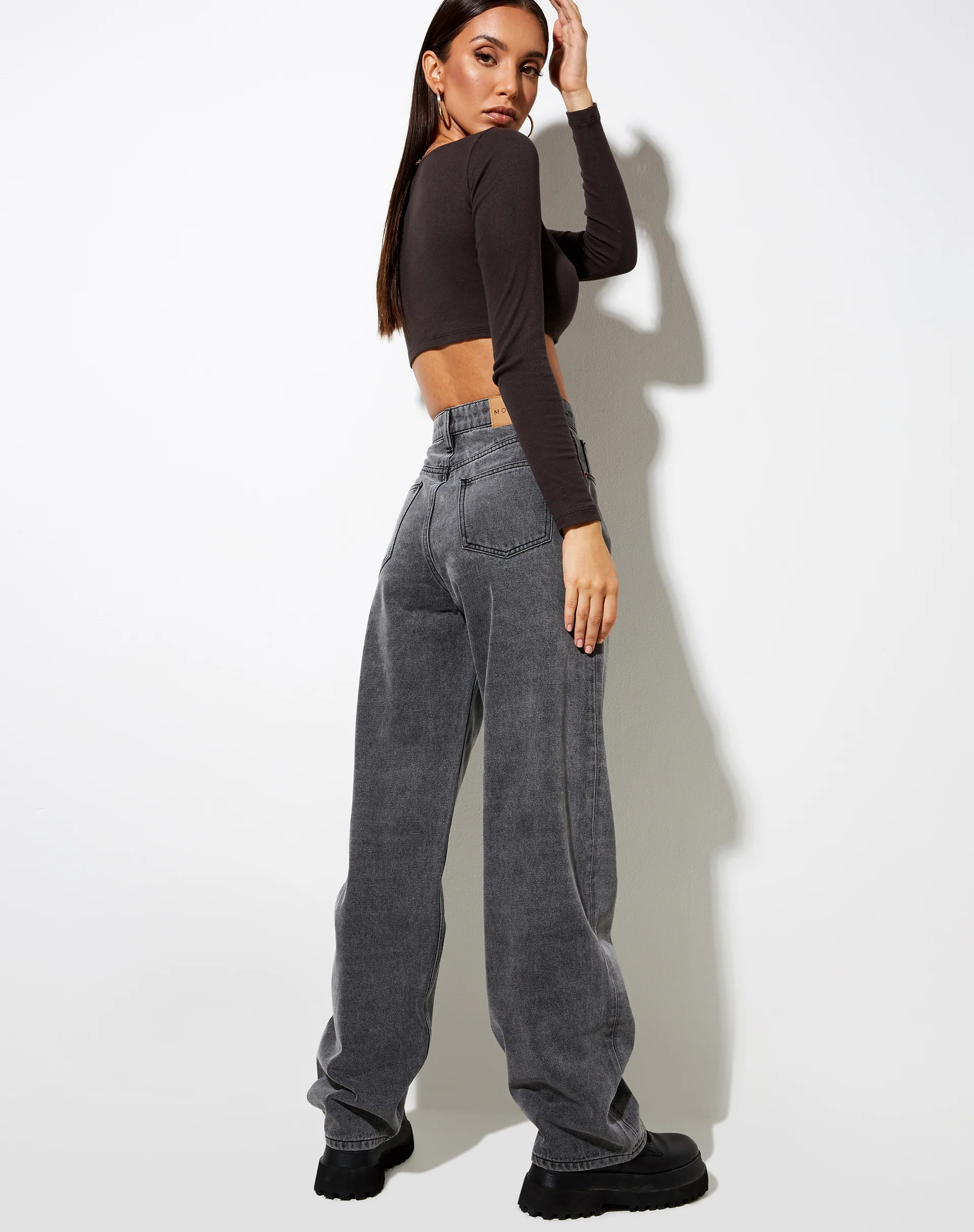 Ineke Crop Top In Rib Blackened Pearl - Image 4
