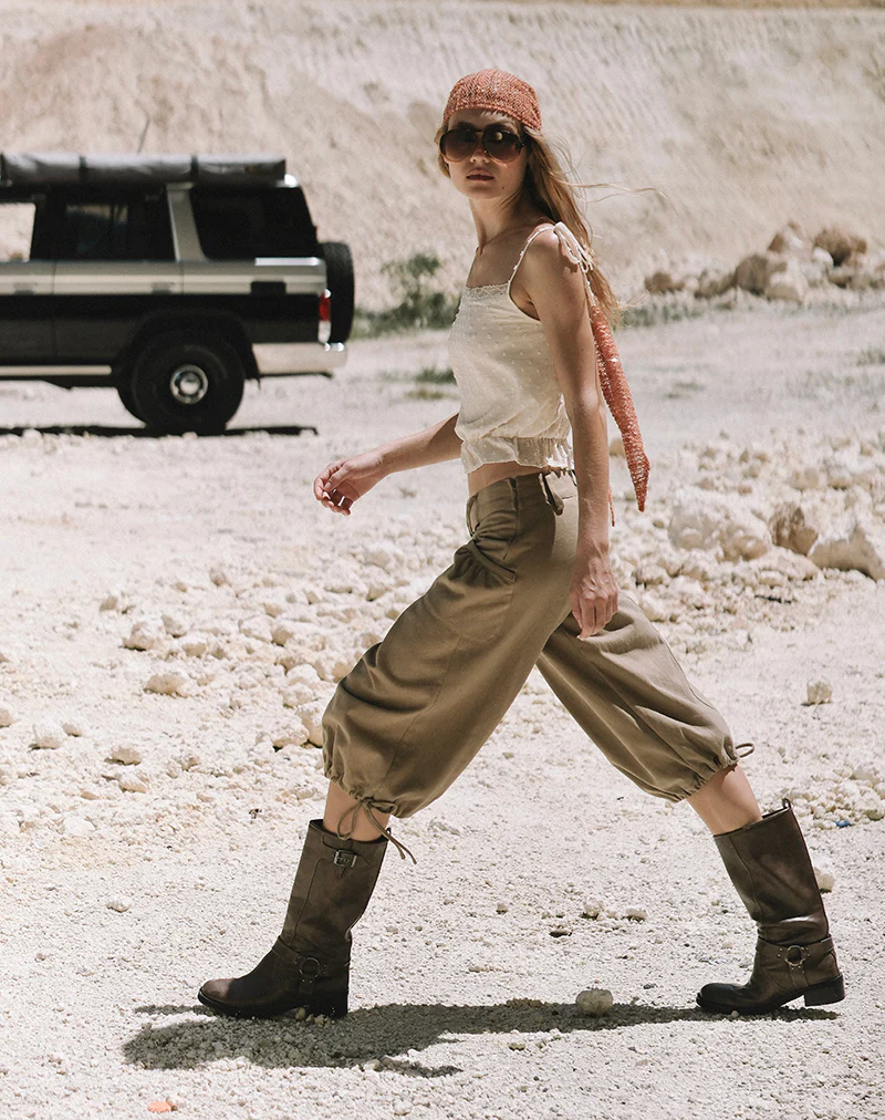 Iria Cargo Capri Trouser in Twill Khaki - Image 2