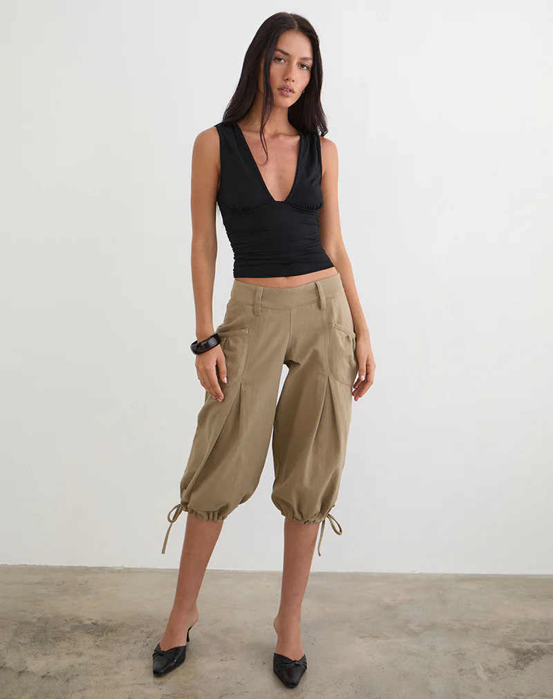 Iria Cargo Capri Trouser in Twill Khaki - Image 3
