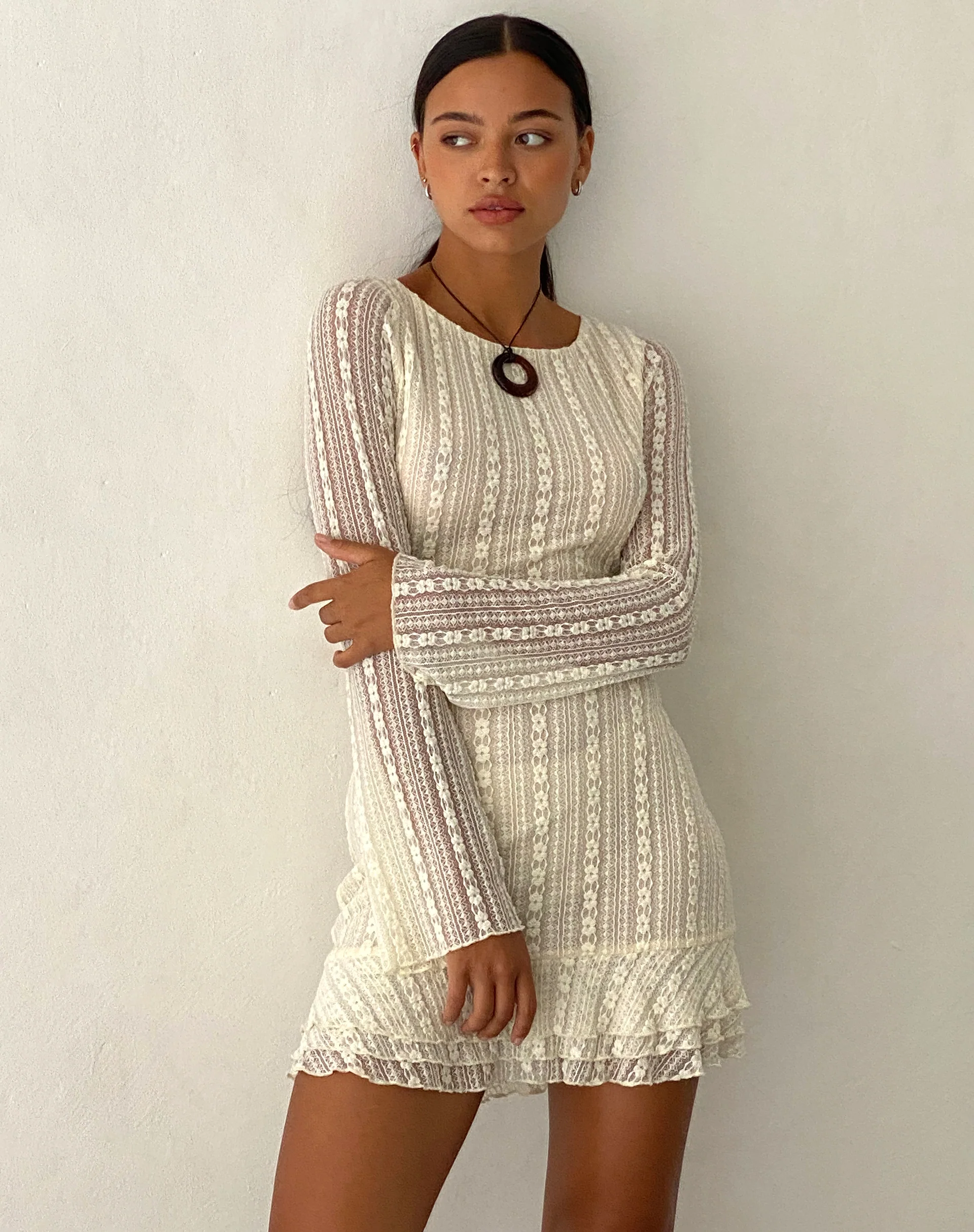Jeilani Open Back Lace Mini Dress in Cream - Image 2