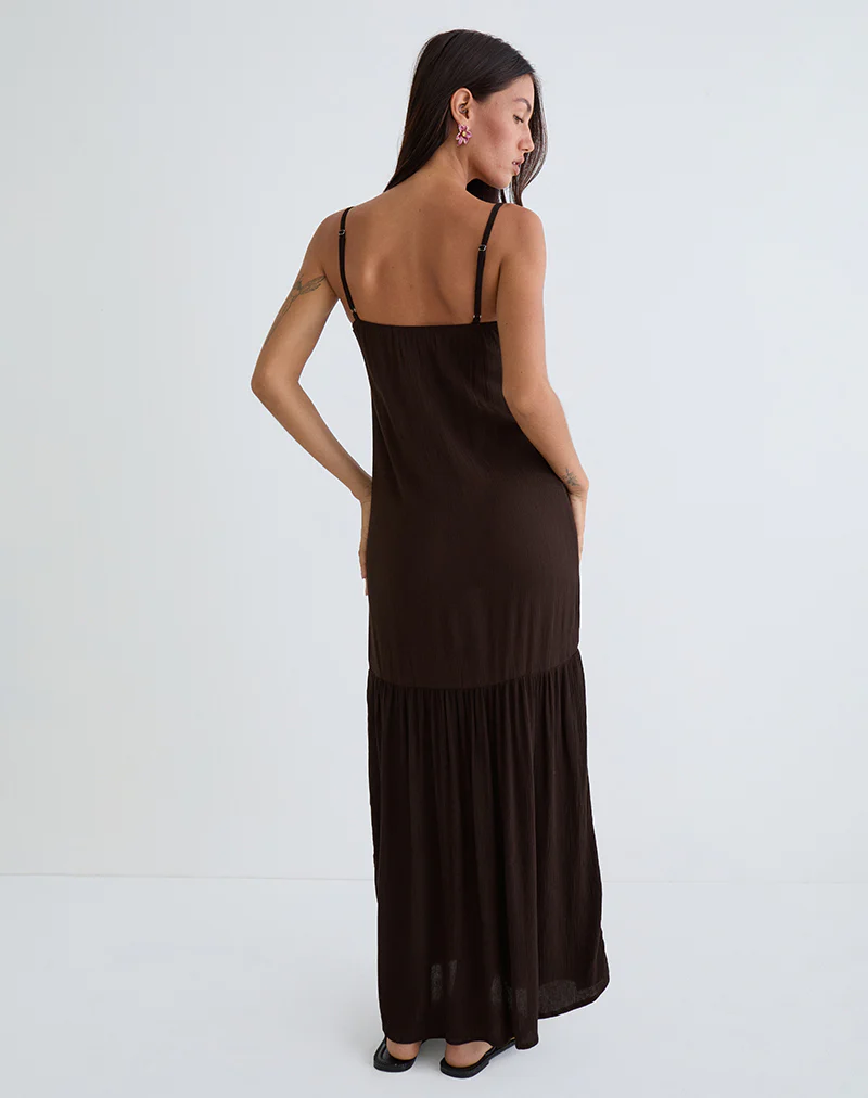 Jenesis Maxi Dress in Crinkle Bitter Chocolate - Image 4