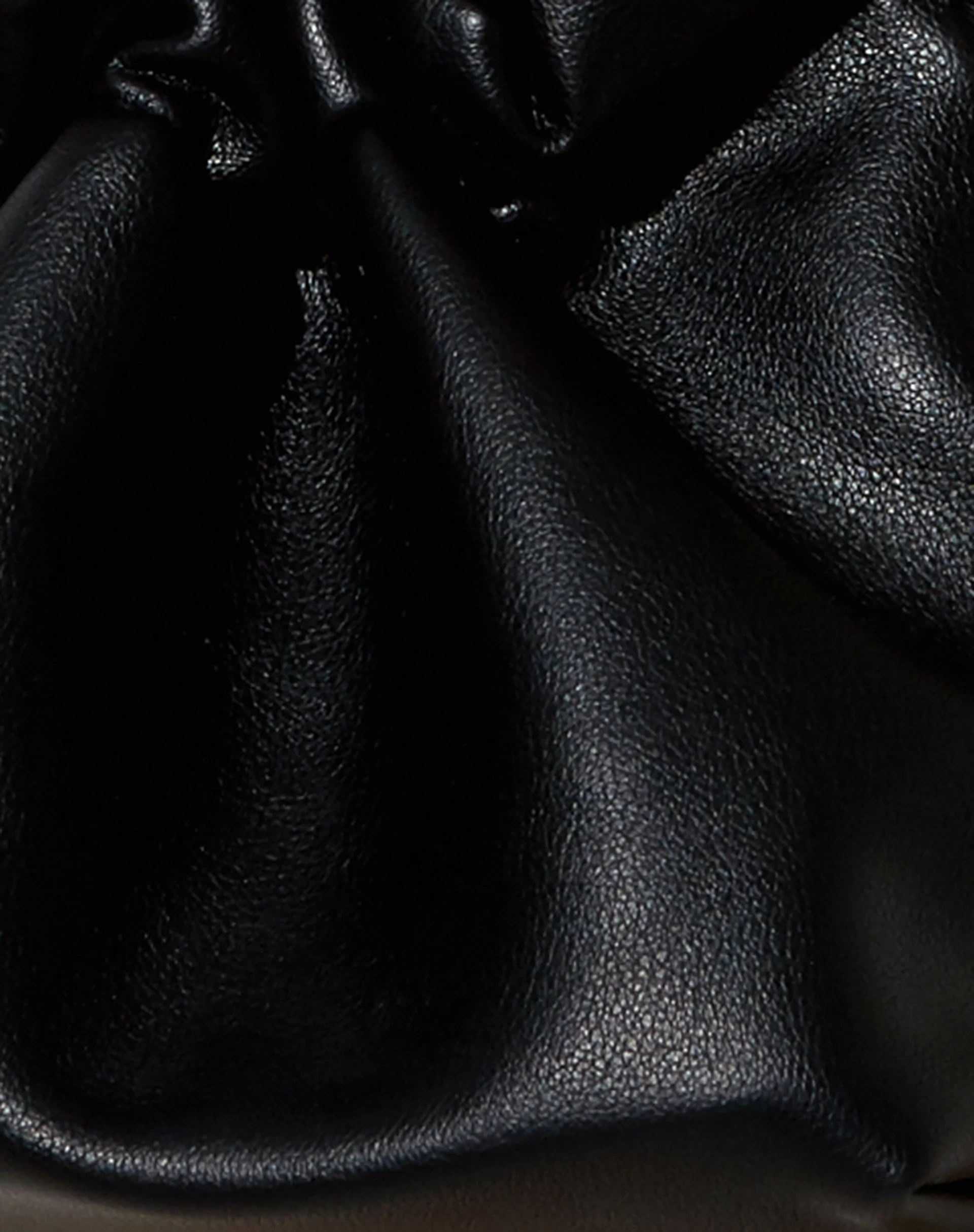 Jessie Shoulder Bag in Black - Image 3