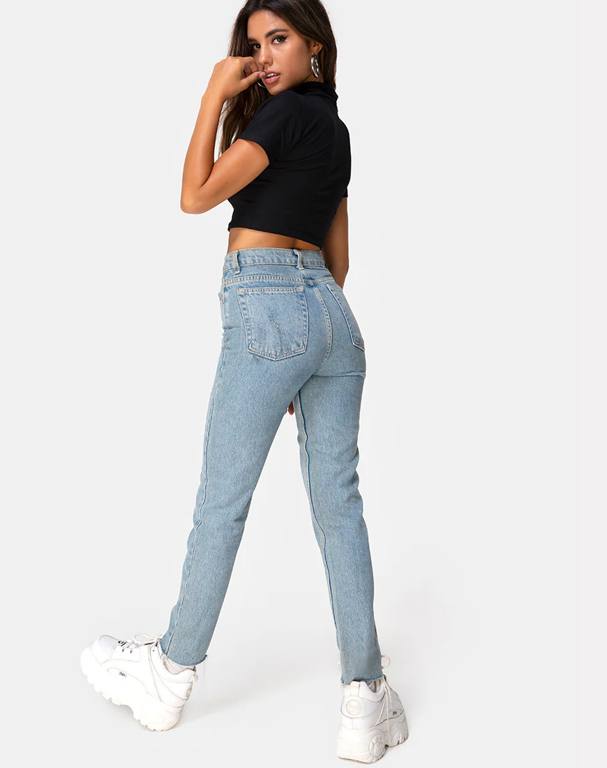 Jiso Crop Top in Black - Image 4