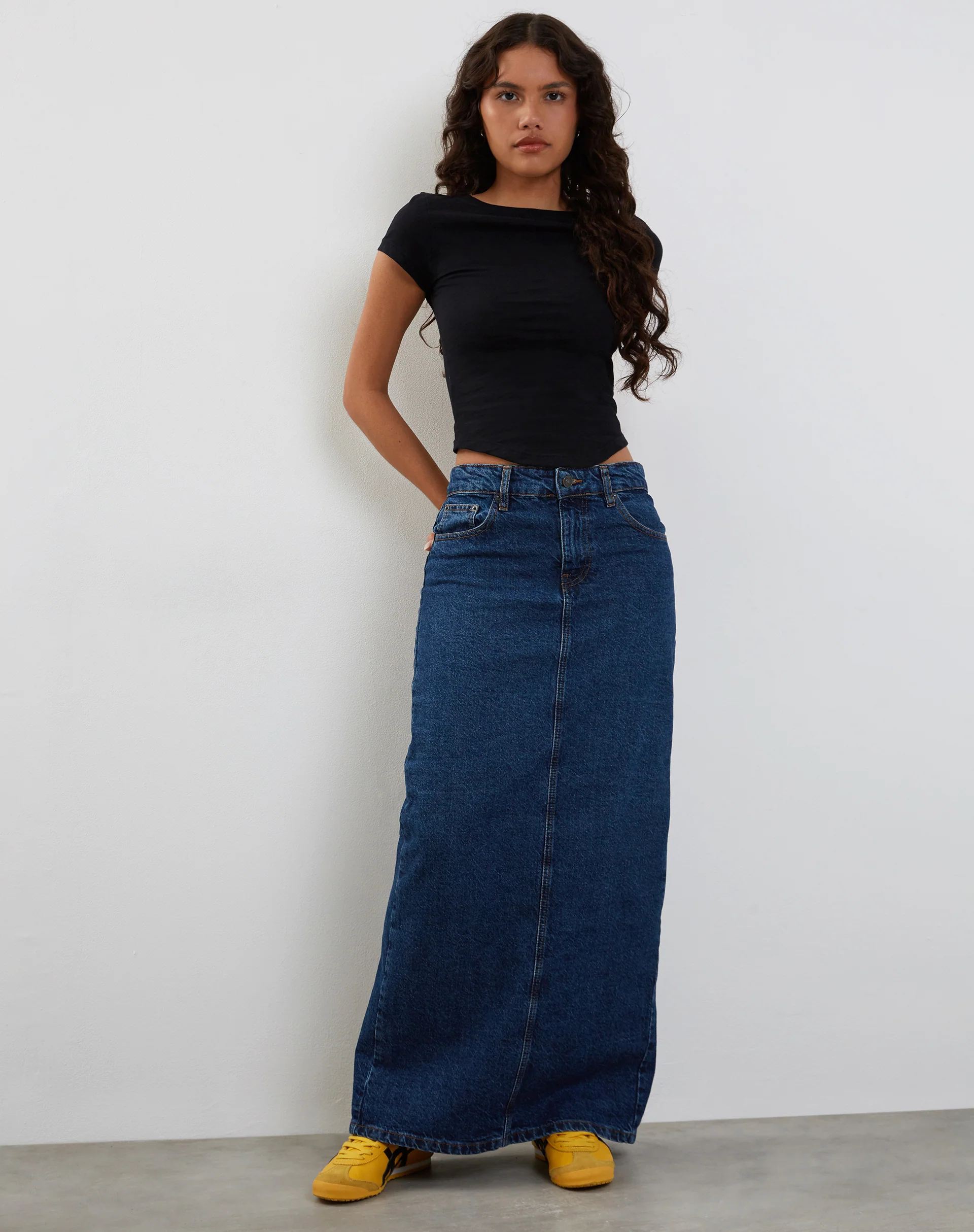 Jojes Jersey Tee in Black - Image 3