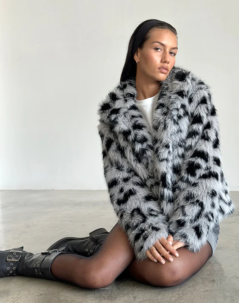 Joji Cropped Faux Fur Jacket in Grey Leopard - Image 2